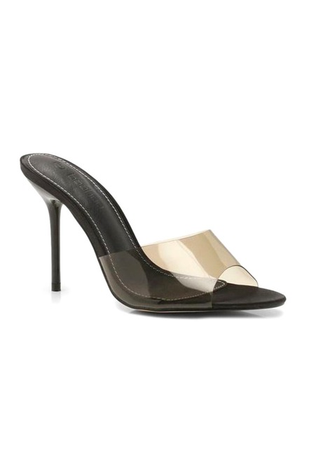 E-comm: Sexy Heels to Ring in the New Year